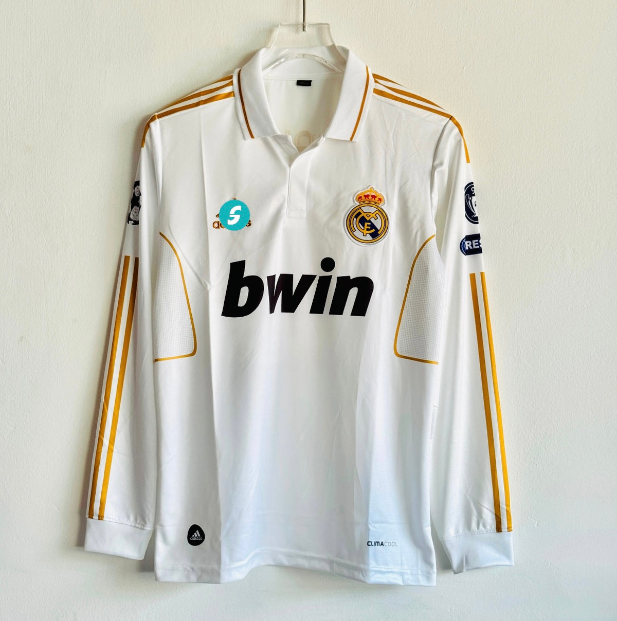 Full sleeve embroidery logo