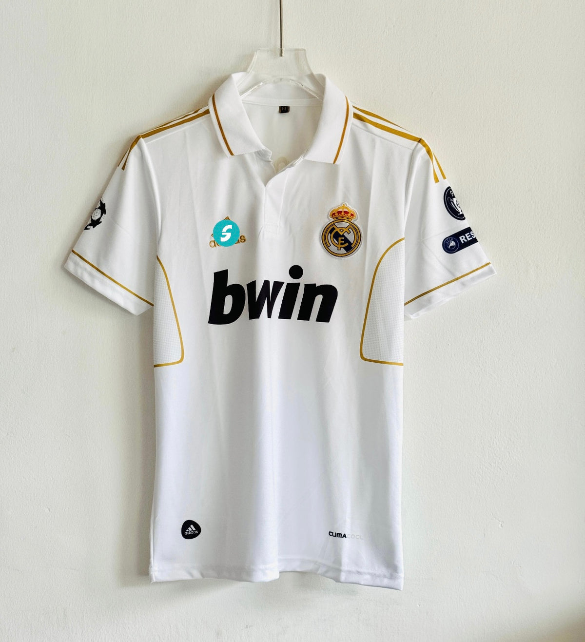 Half sleeve embroidery logo